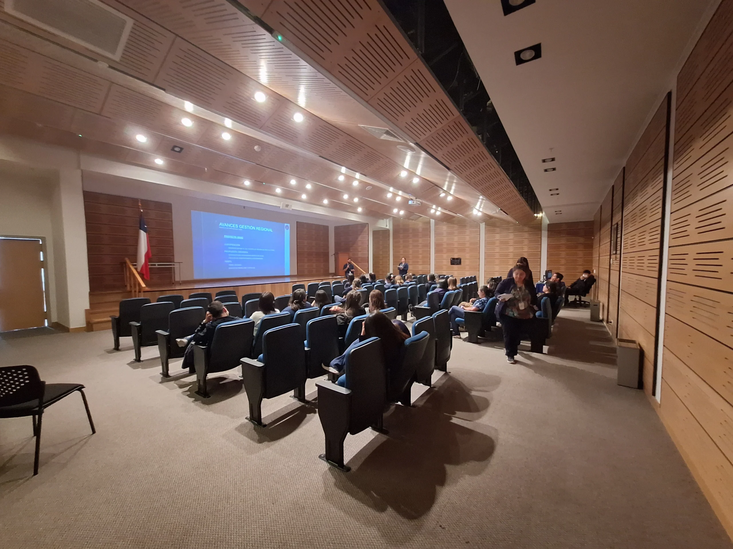 Entrega de diplomas en capacitación ASENF Ovalle